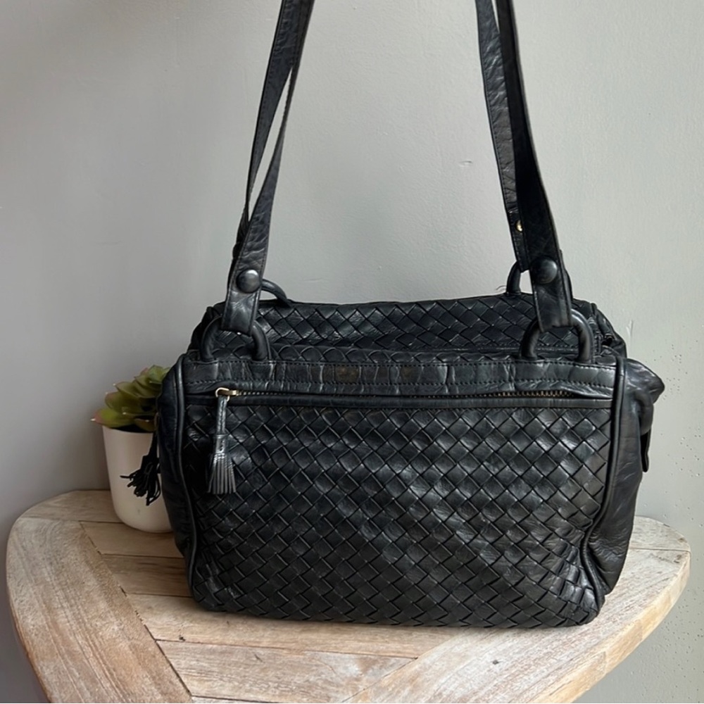 Vintage Bottega Veneta camera shoulder bag and crossbody purse